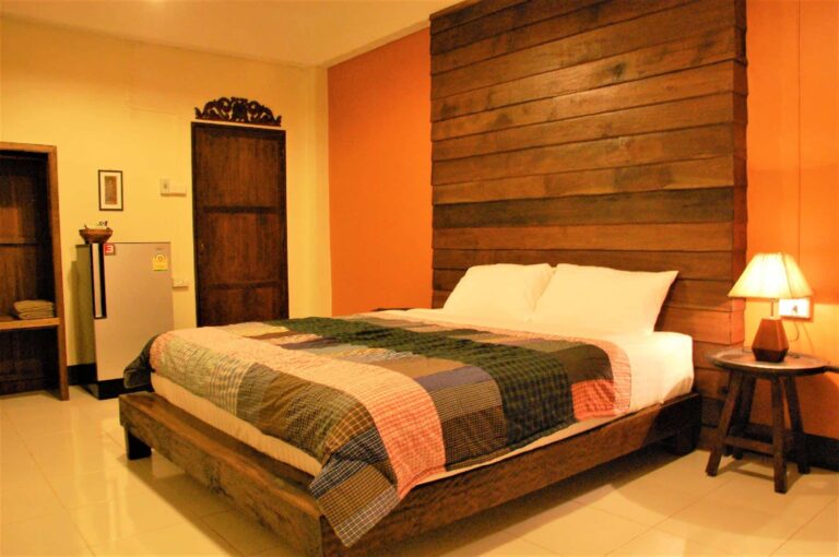 The Outside Inn, Ubon Ratchathani, Ubon Ratchathani